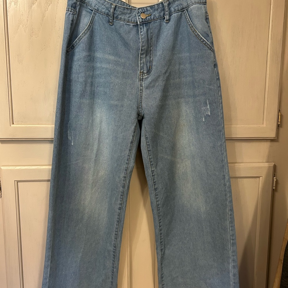 Wide leg jeans